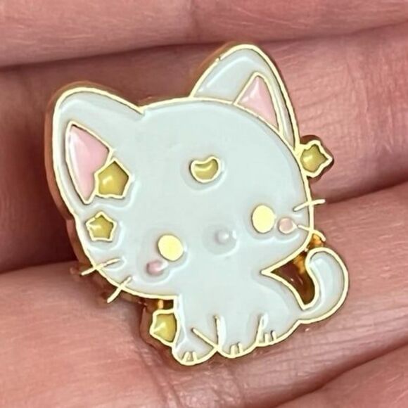 Sailor Moon Chibi Artemis White Cat Enamel Pin - Picture 4 of 8
